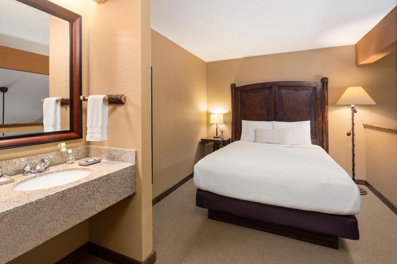 Bantr Grand Hotel Wausau - Rothschild Ngoại thất bức ảnh